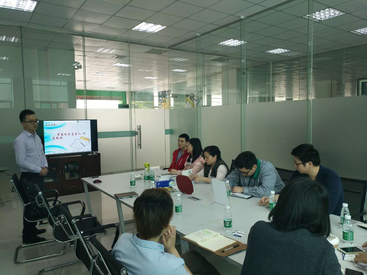 祝贺罗庚机器人签约顺景乐动在线官网-乐动在线（中国）